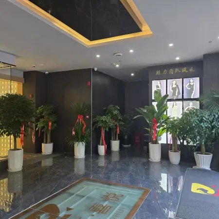 Shuaifeng Hotel