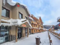 Snow Town Yishan Snow Hotel (Snow Yun Street Branch)