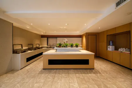 Urba Hotel (Guanyunxian Government)