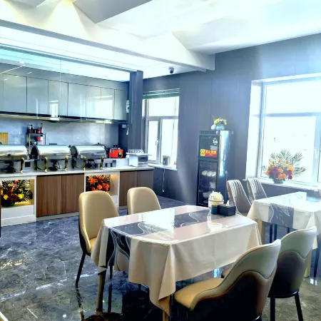 Jinchang Muqi Shangpin Hotel