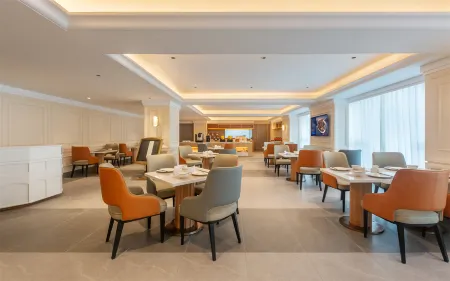 Vienna Hotel (Yiwu Chengxi Zhixin Nightless City) Отели рядом с достопримечательностью «Qiyi Agriculture Ecological Garden»