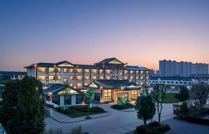 Vienna International Hotel (Huai'an Jinhu Yao Emperor Ancient City)