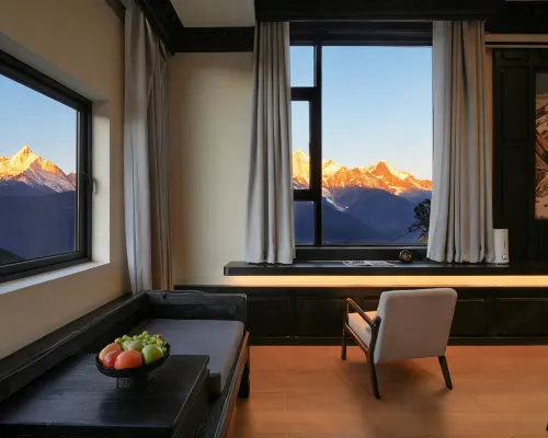 VillaCourtyard · Meili Shanzun Chinese Inn (Feilai Temple Scenic Area) Hotels in Deqin