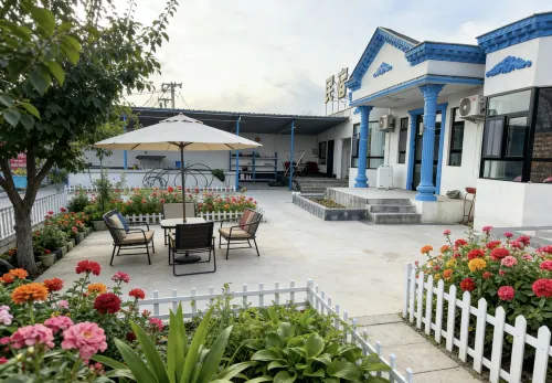 Huayu Qishe Homestay
