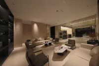 Xingchen Yungu Hotel (Gaoxin Fengqing Park Subway Station)