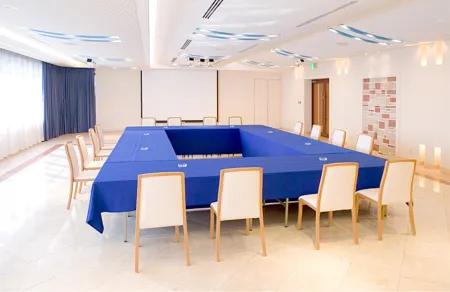 Hotel Granvia Wakayama Отели рядом со станцией JR Kimiidera Station