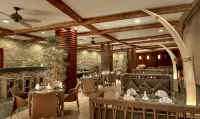 珊瑚海洋海灘和水上公園飯店 - 早餐