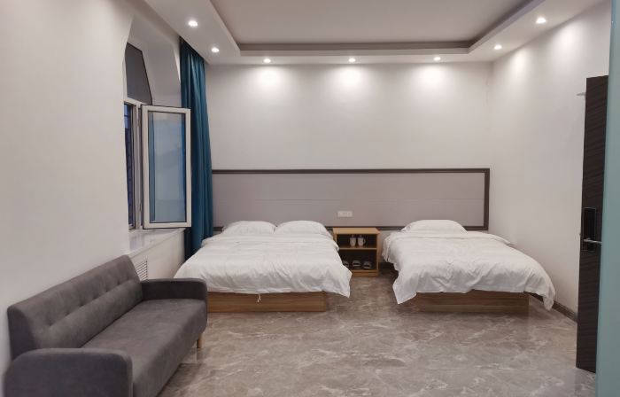 Fenglin County Jiahe Holiday Hotel