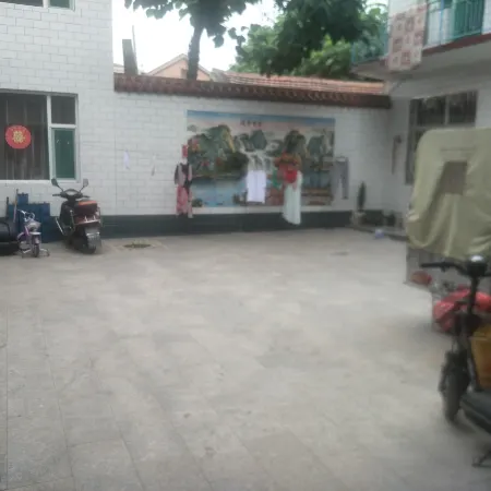 Yuxian Ningxiang Hotel