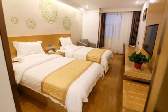 GreenTree Hotel (Huaibei Railway Station Guogou Plaza)