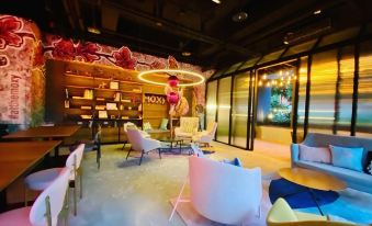 Moxy Taichung