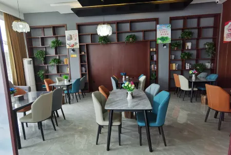 Mushang film Hotel Отели в г. Нейхуан