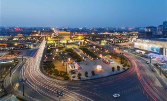 OJC Holiday Hotel(Xi'an Bell Tower Metro Station)