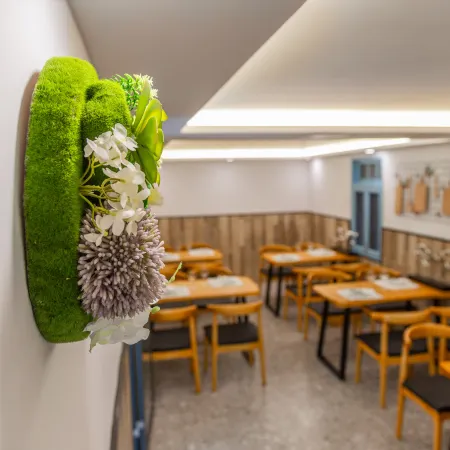 Lushan Qingyun Pavilion Villa (Guling Street Cableway Station Store)