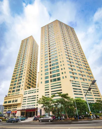 Manli Hotel Отели рядом с достопримечательностью «Haikou Li Shuoxun Martyrs Memorial Pavilion»