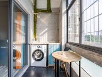 深圳简遇民宿 - 豪华大床房