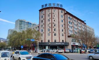 Homeinn Selected(Pingliang Liuhu Park Greenland Plaza store)