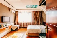 Qitaihe Taoshang Bin Hotel