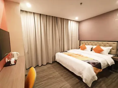 Shell Hotel (Shanghai Jinshan Wanda Plaza) Hotels near Cemetery of Martyr Li Yi＇e