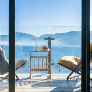 Yan sit lake view luxury B&B (Lugu Lake pig trough boat tour lake big falling water village store)