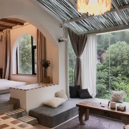 Yijian Hostel