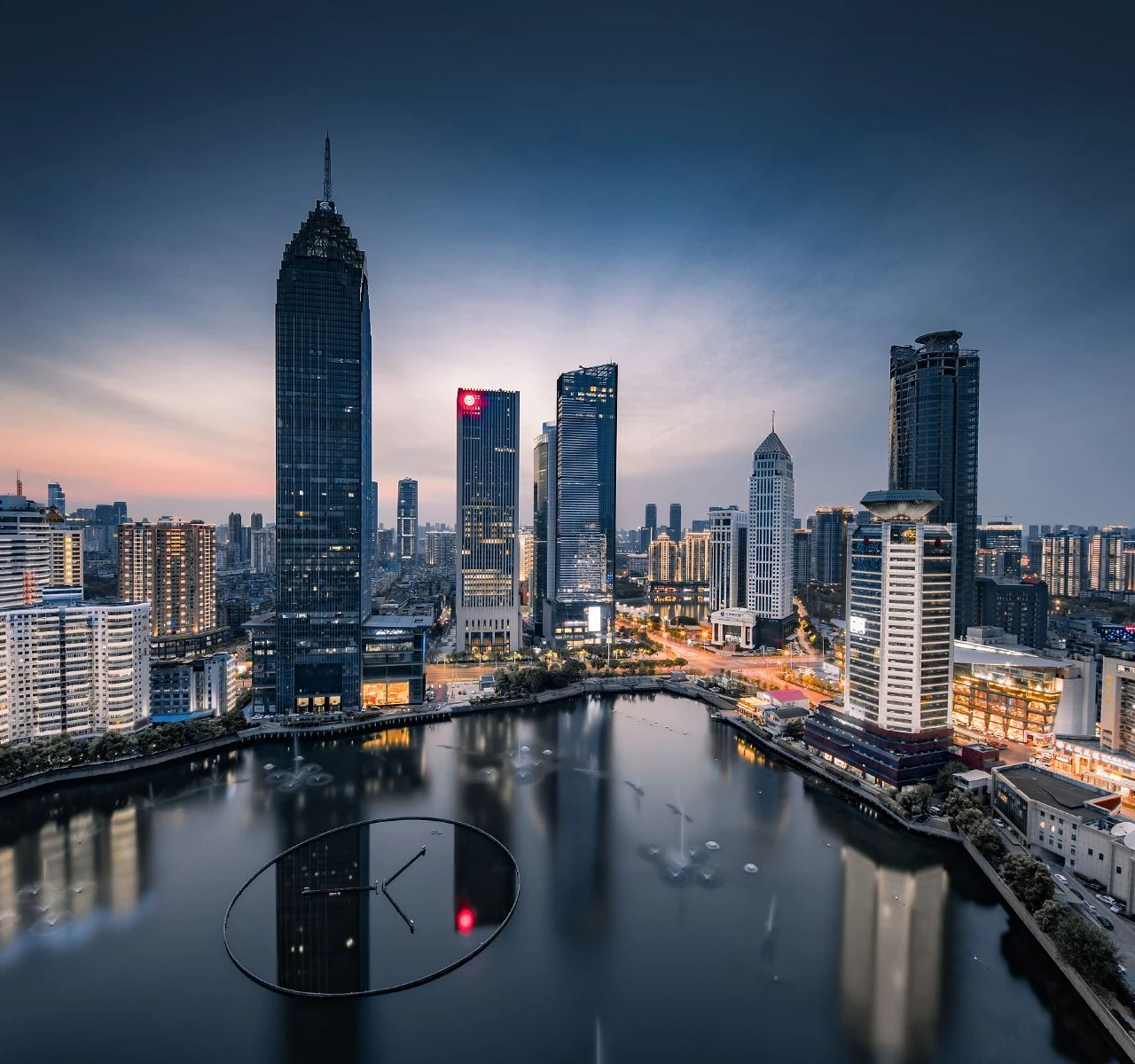 <h1>归元禅寺附近住宿飯店推薦</h1>