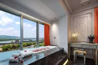 Fans Riverview Hotel (Orange Island Tou Poly International Branch)