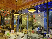Longji Happy Wharf B&B (Xishan Shaolan Viewing Terrace Branch)