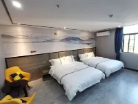 Huilai Xiaojingtian Theme Apartment