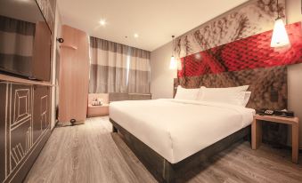 Ibis Hotel