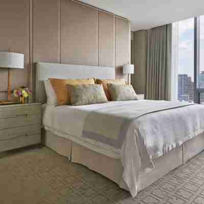 Four Seasons Hotel Toronto at Yorkville Rooms