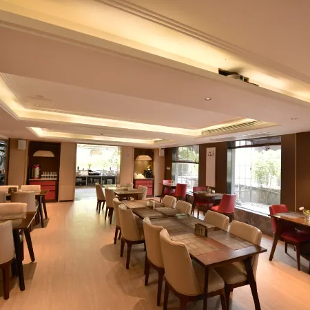 City Join Hotel (Guangzhou Sports Center Shipaiqiao Metro Station) Отели рядом с достопримечательностью «Тянхэ»
