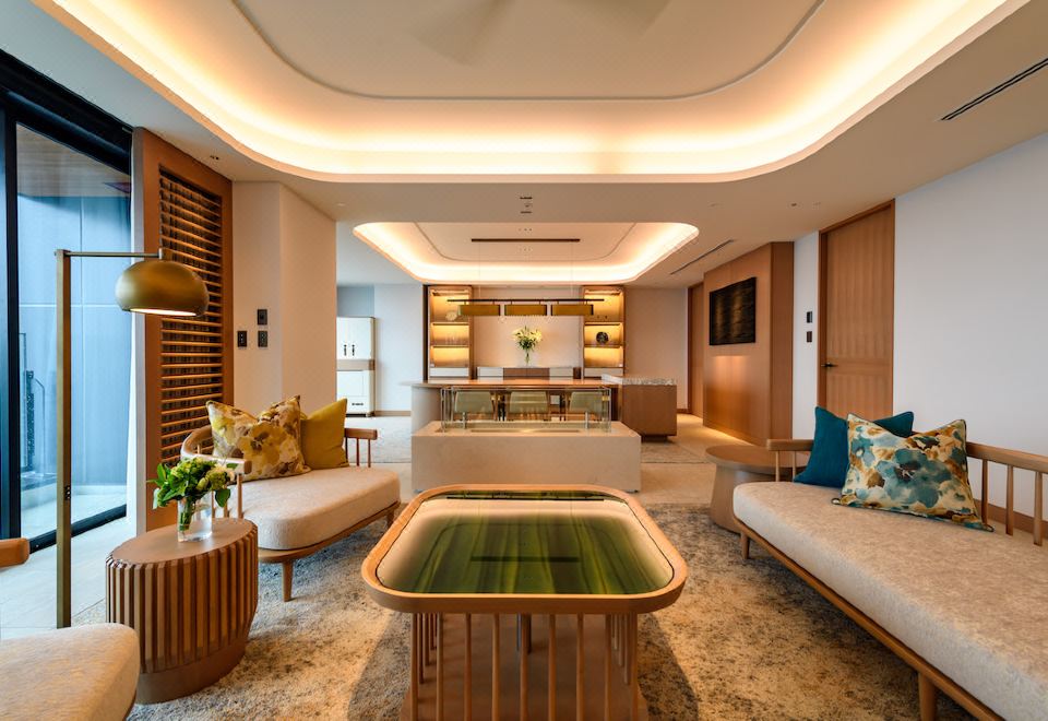 요코하마 피어 8 호텔에서 바라본 항구와 도시 야경