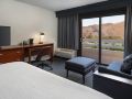 courtyard-by-marriott-palm-springs
