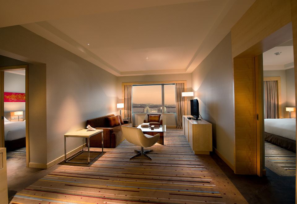 3. 더블트리 바이 ..