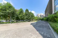 GUIYANG CENTURY HOTEL - parking