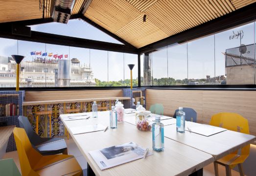 4. 호스탈 부엘타..