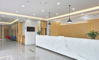 GreenTree Inn Express Hotel (Huai'an Huaigang Group Mingyuan Road University Town)