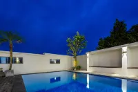 Floral Hotel · Qiandao Lake Cai Jiu Small Collection Homestay - สระว่ายน้ำส่วนตัว