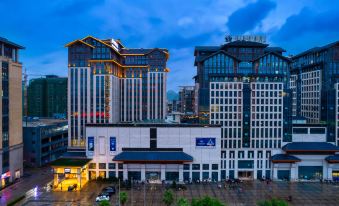 Kelly International Hotel (MixC Branch at Guilin Railway Station)