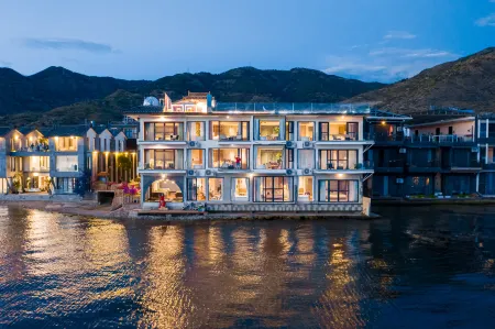 Yuntianhai Lanyue Lake View Inn (Dali Erhai Shuanglang)