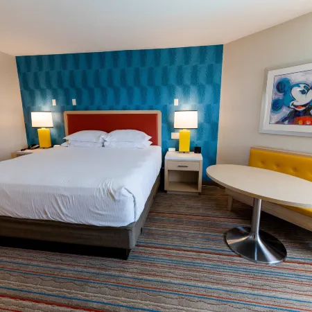 Howard Johnson by Wyndham Anaheim Hotel & Water Playground