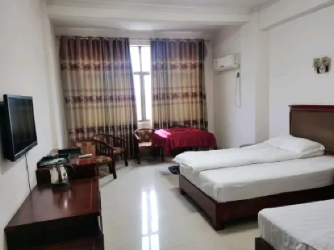 Fengcheng Prince Le Hotel Hotels near Weimei Health Valley Tourism Resort