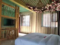 Yuyuan Villa - غرفة مطلة على الجبل