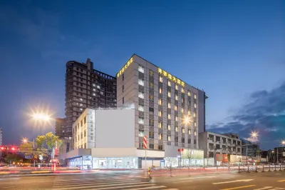 Twin Lotuses Grand Hotel Các khách sạn ở Khu ga xe lửa