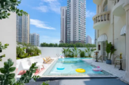 HALO Homestay (Beihai International Passenger Port)