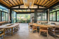Leshan Fengqiao Yi Garden Inn