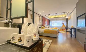 Kunming Pillowstone Woyun Boutique Hotel (Nanping Pedestrian Street Jinma Bijifang Branch)