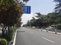 100 Inn Liangpin Hotel (Shijiazhuang Luquan Wildlife Zoo) Hotel di Shijiazhuang