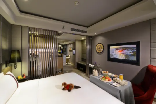 Rhombus Park Aura Chengdu Hotel（Chunxi Road Taikoo Li）